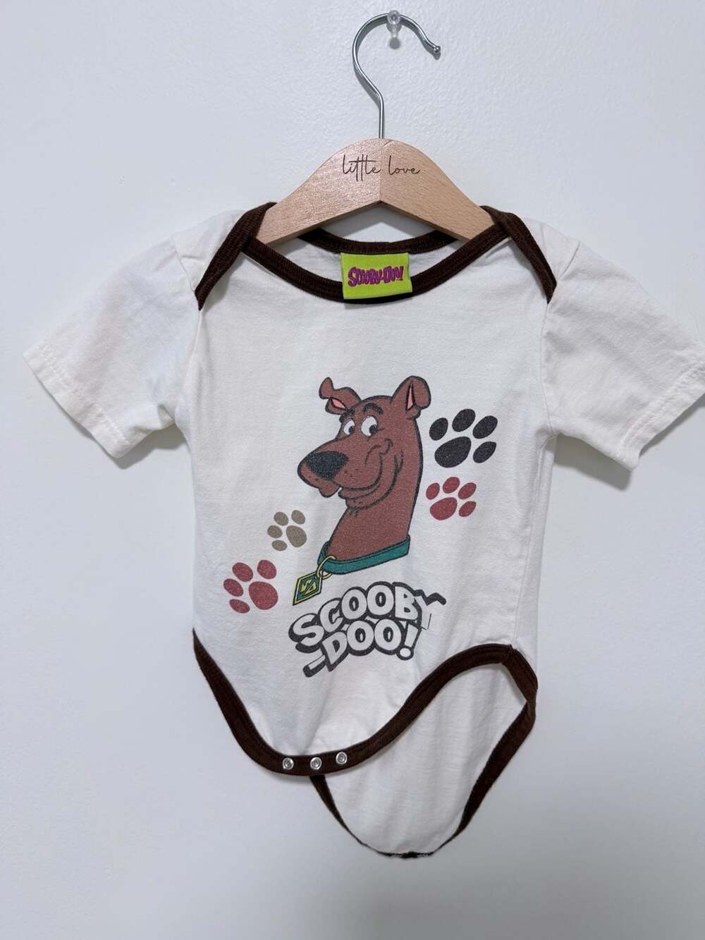 Vintage Scooby-Doo Bodysuit Size 12MOS White Brown Graphic Infant Baby Romper